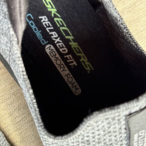 Skechers Dlux Walker Mens 11.5 Gray Slip On Shoes Stretch Fit Comfort NWT main image 7
